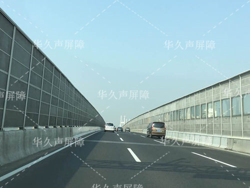 公路聲屏障